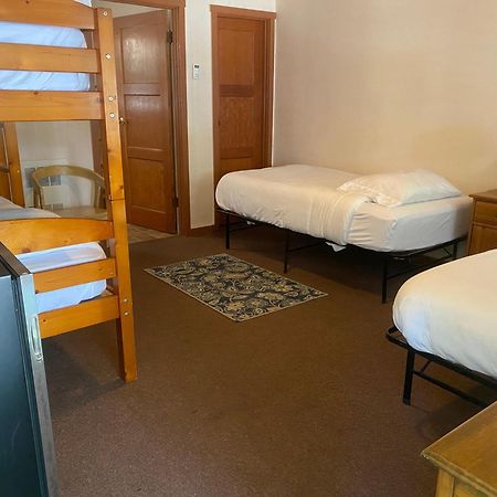 Seven Circles Lodge&Retreat Badger 外观 照片