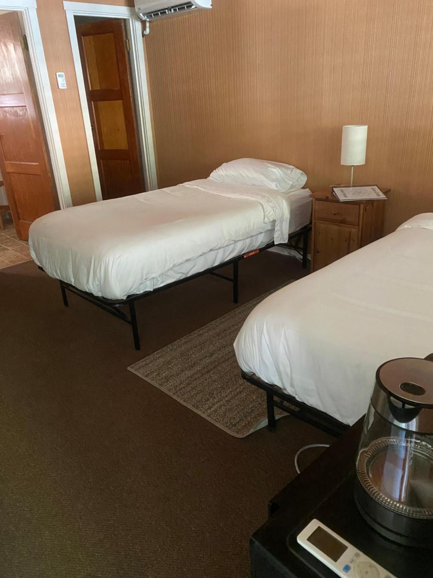 Seven Circles Lodge&Retreat Badger 外观 照片